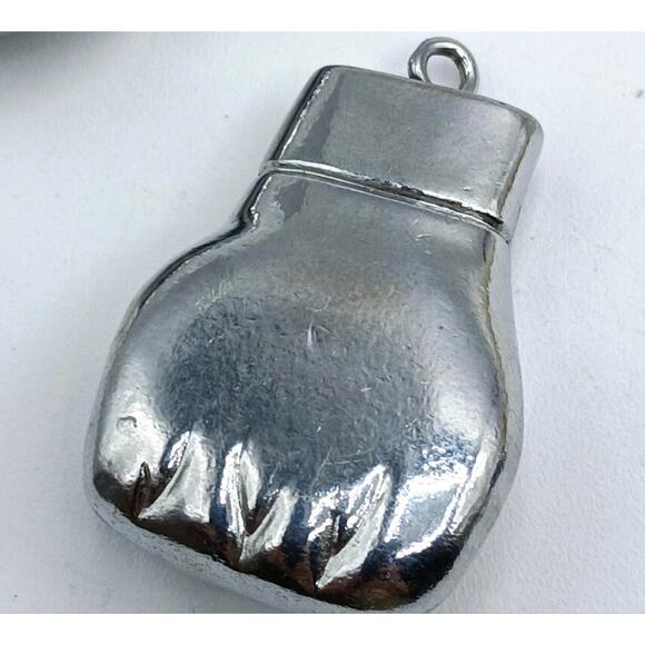 Pair of Silver Tone Boxing Glove Pendants - Picture 6 of 7